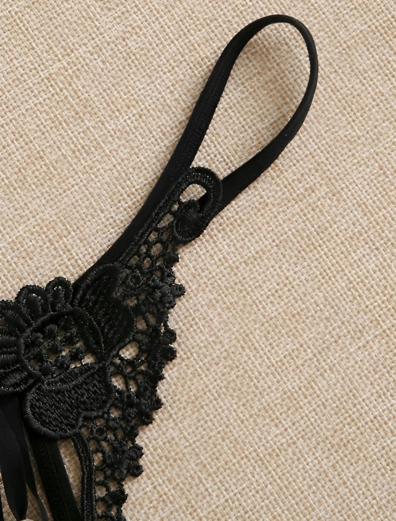 Calcinha Fio Dental com Pérolas - Kit Sensual em Renda Preta, Azul e Vermelha | Lingerie Erótica Luxuosa