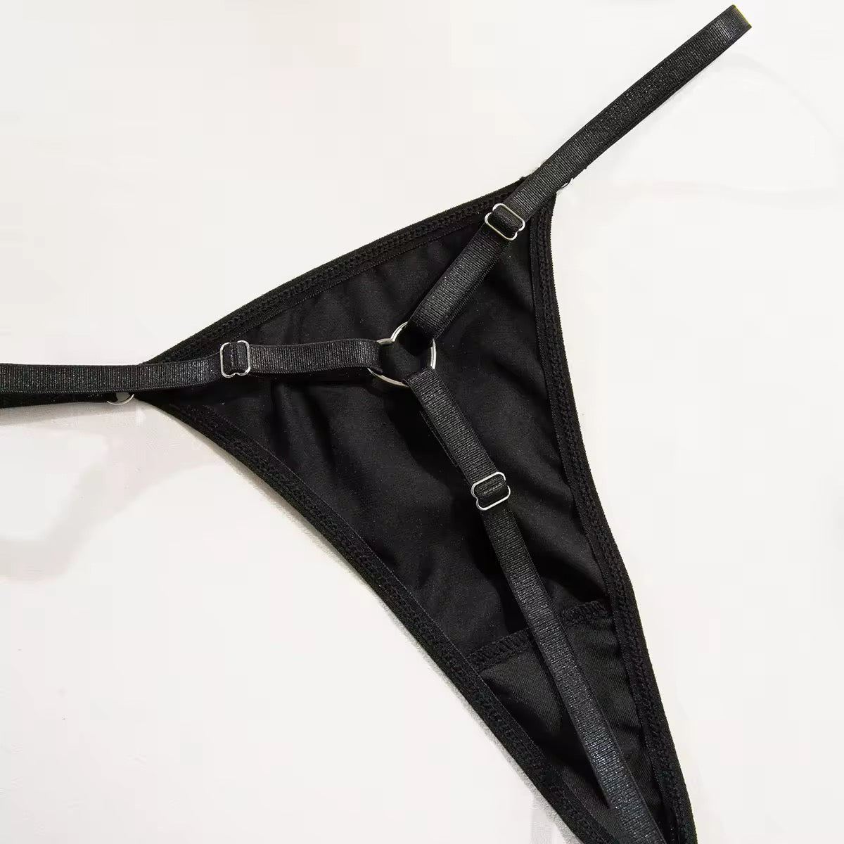 Lingerie Red Seduction – Com Saia de Cetim, Ligas e Fio Dental Regulável