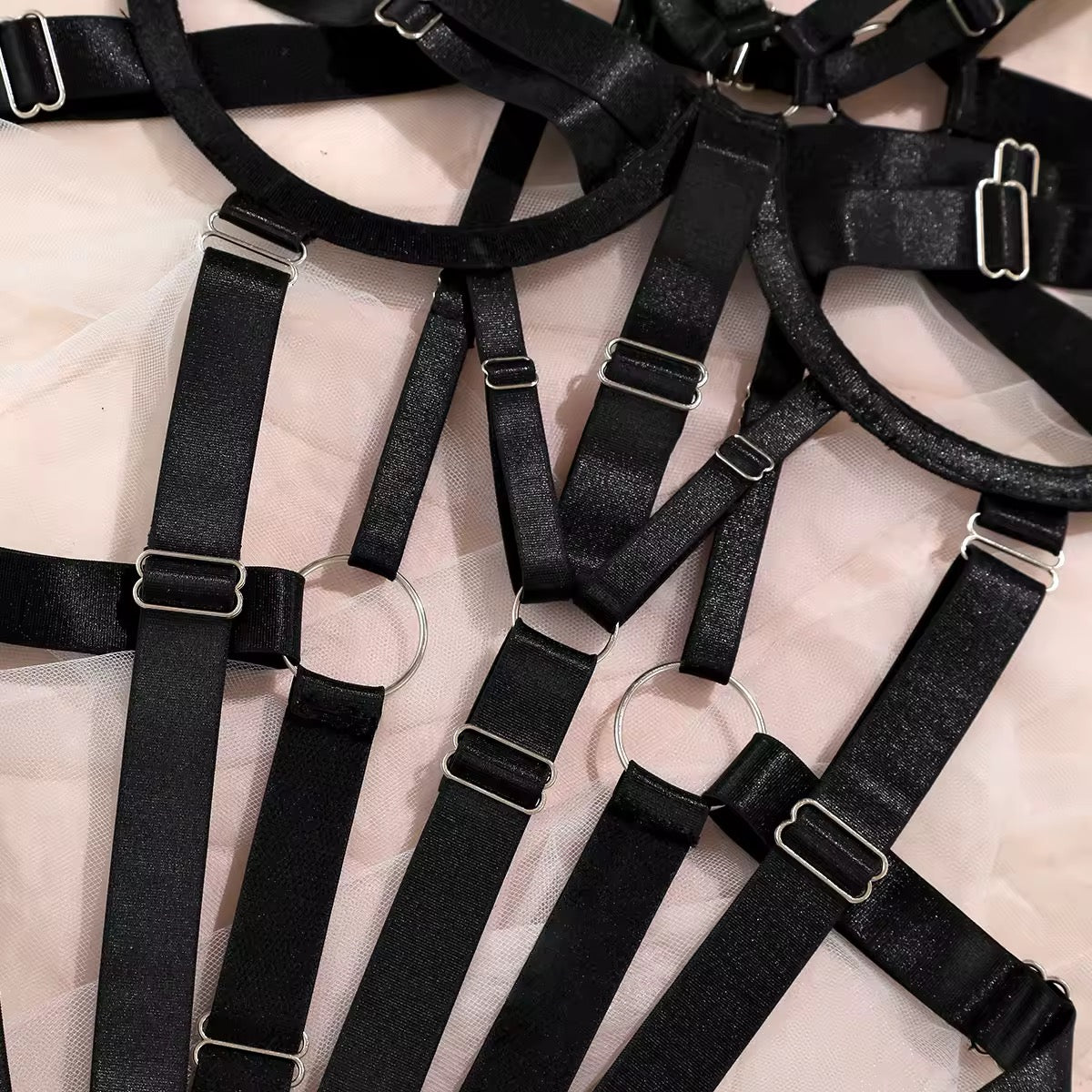 Kit Cena Proibida – Body Dominatrix + Chicote com Plug