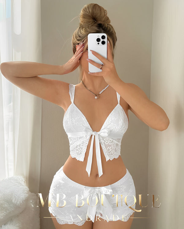 Baby Doll Branco em Renda e Cetim – Leveza, charme e suavidade no toque