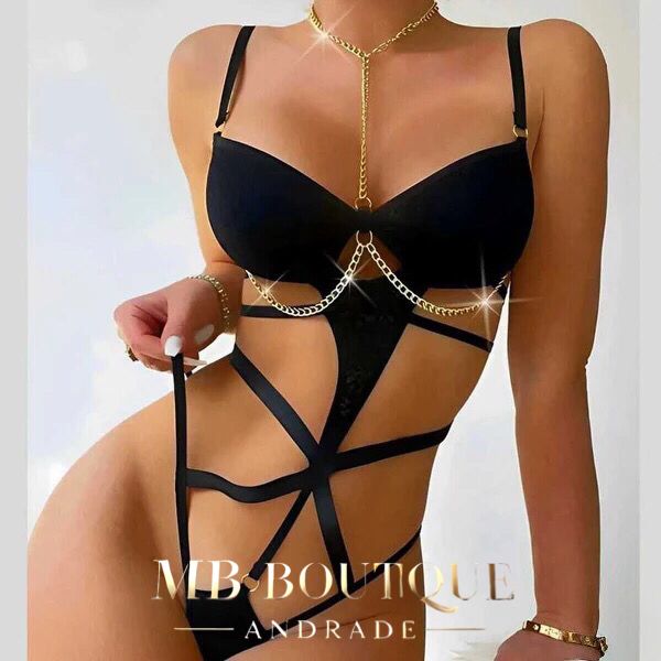 Body com detalhes em corrente