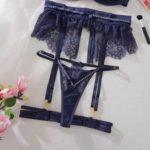 Lingerie Azul Noite com Cinta-Liga – Brilho e mistério em um só visual