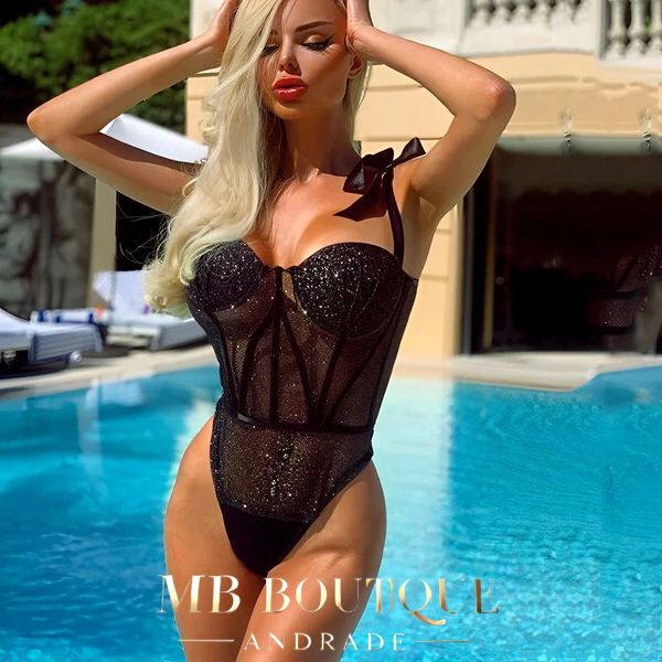 Body Sexy com detalhes em brilho