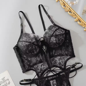 Lingerie Rendada com Ligas de Perna – Toque elegante e estrutura perfeita