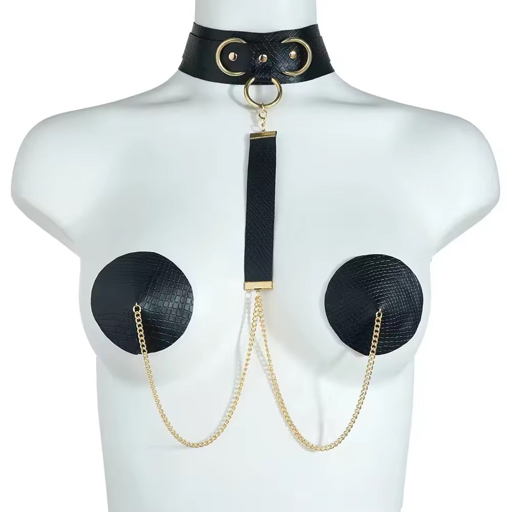 Tapa-Seios Black Snake com Gargantilha – Dominação e Sofisticação em Cada Corrente