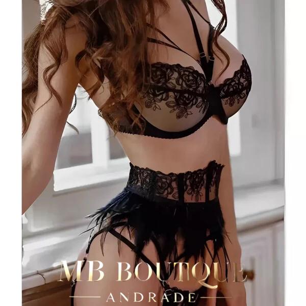 Lingerie sexy com cinta liga