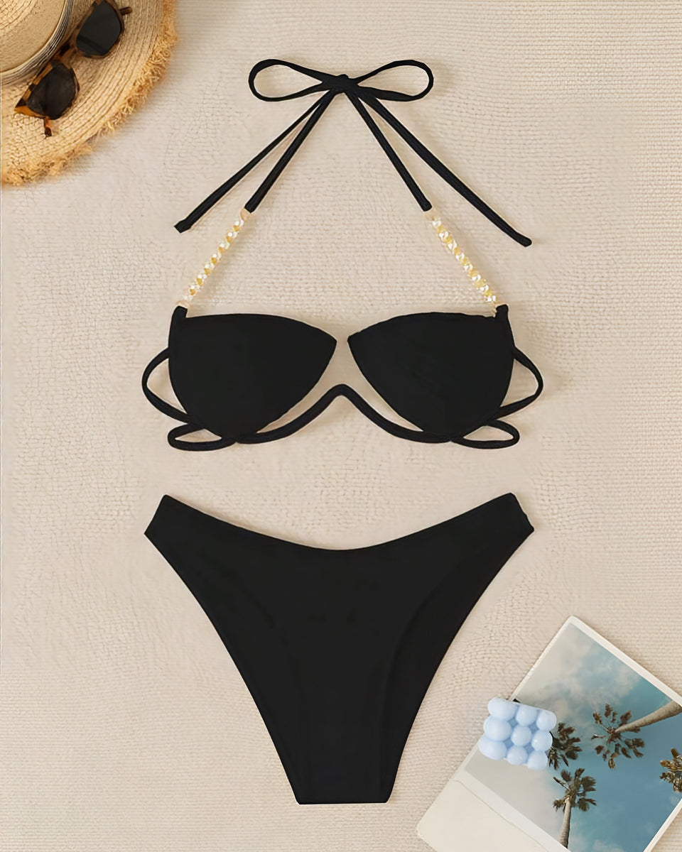 Biquíni Preto com Pérolas – Luxo e Sensualidade no Verão