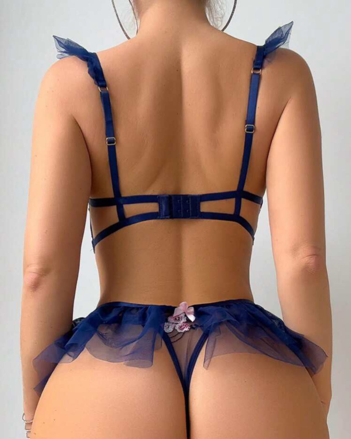 Conjunto Elegância com Correntes – O Toque de Luxo e Poder
