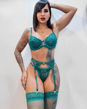 Lingerie Esmeralda - Conjunto Elegante com Cinta-Liga Separada e Meias