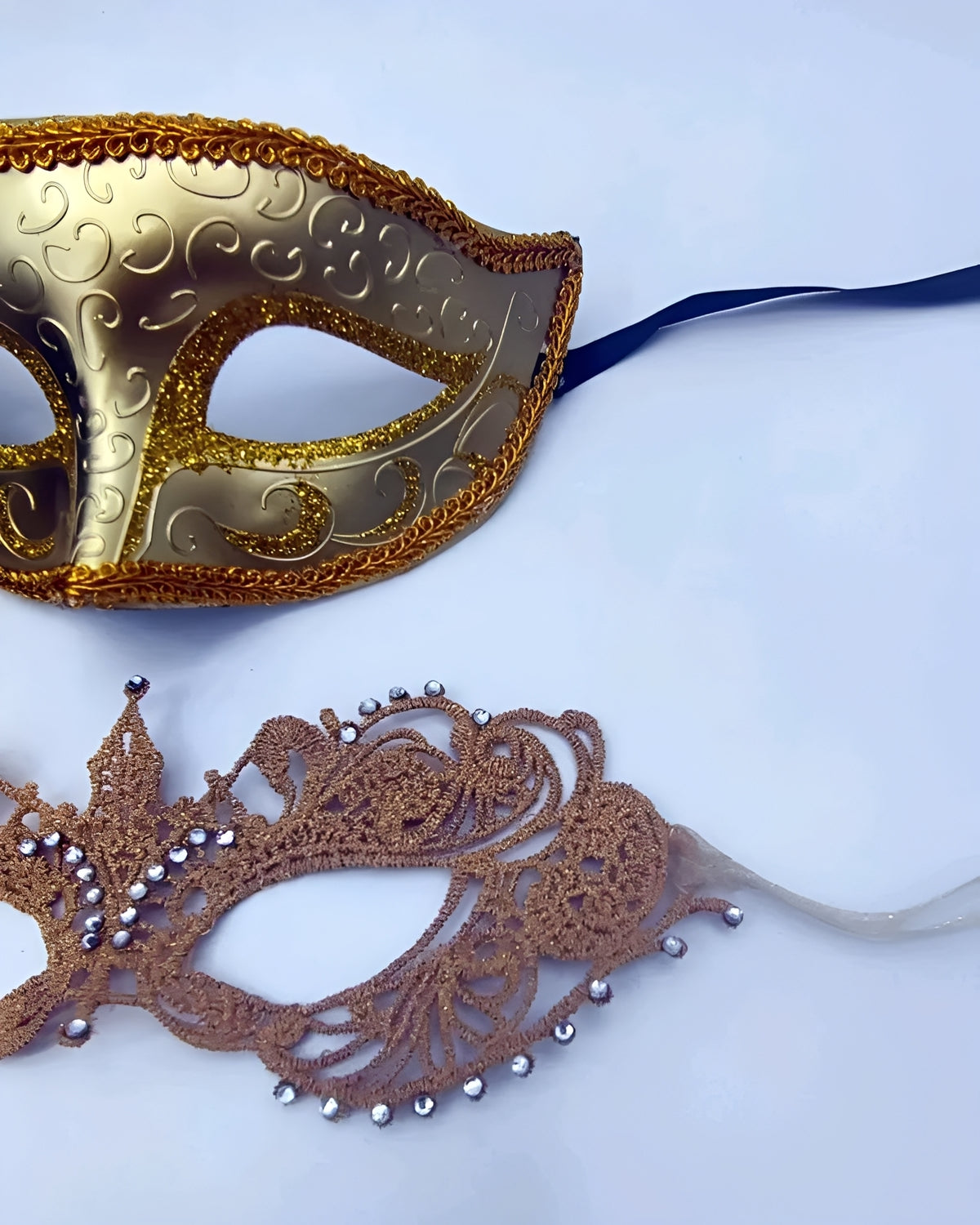 Kit Máscaras Venezianas Douradas Casal