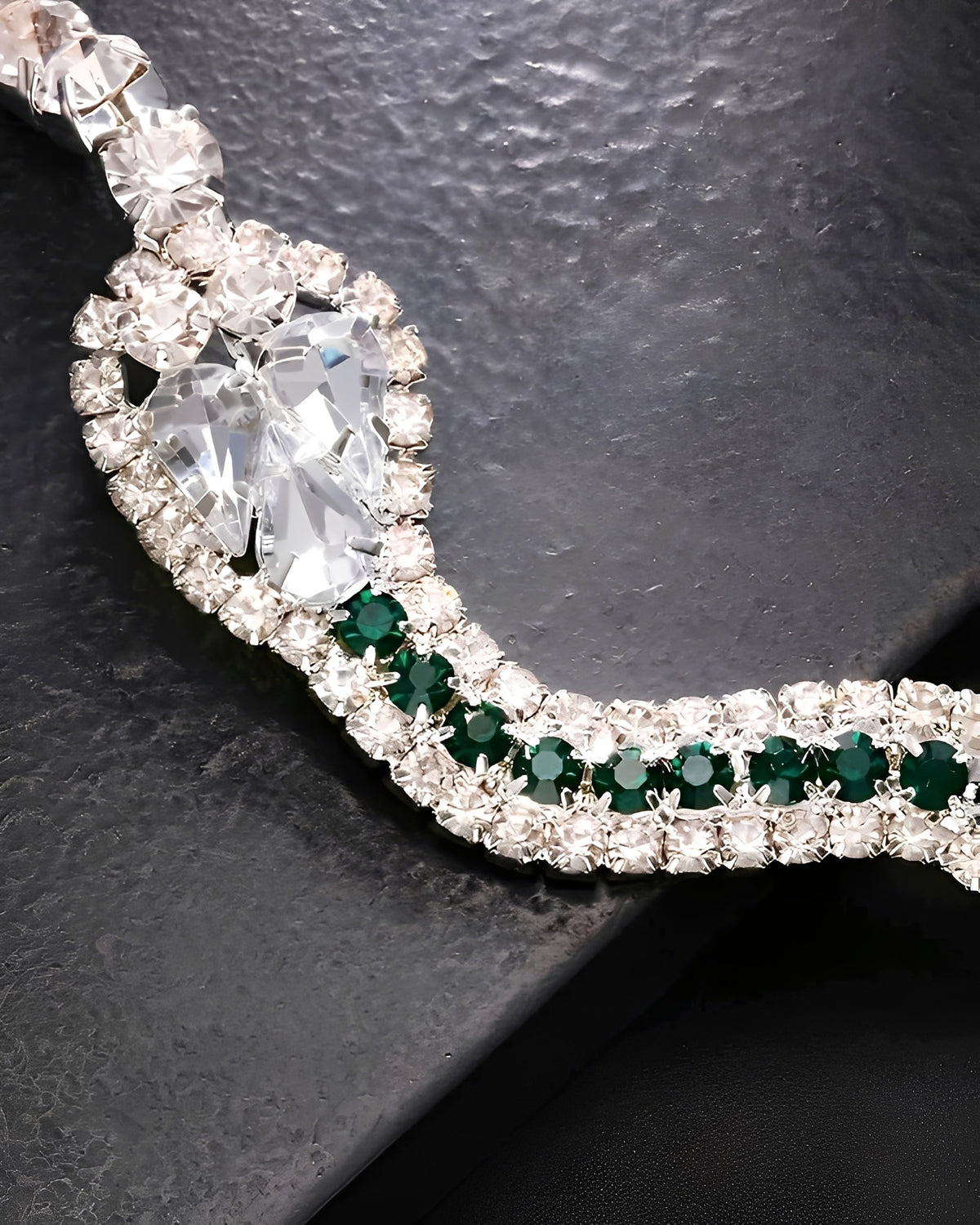 Colar Feminino Prata Serpente em Strass - Colar Longo Ajustável Elegante