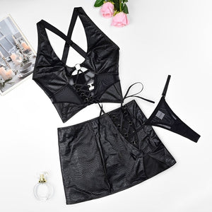 Lingerie com saia e calcinha fio dental com regulagem