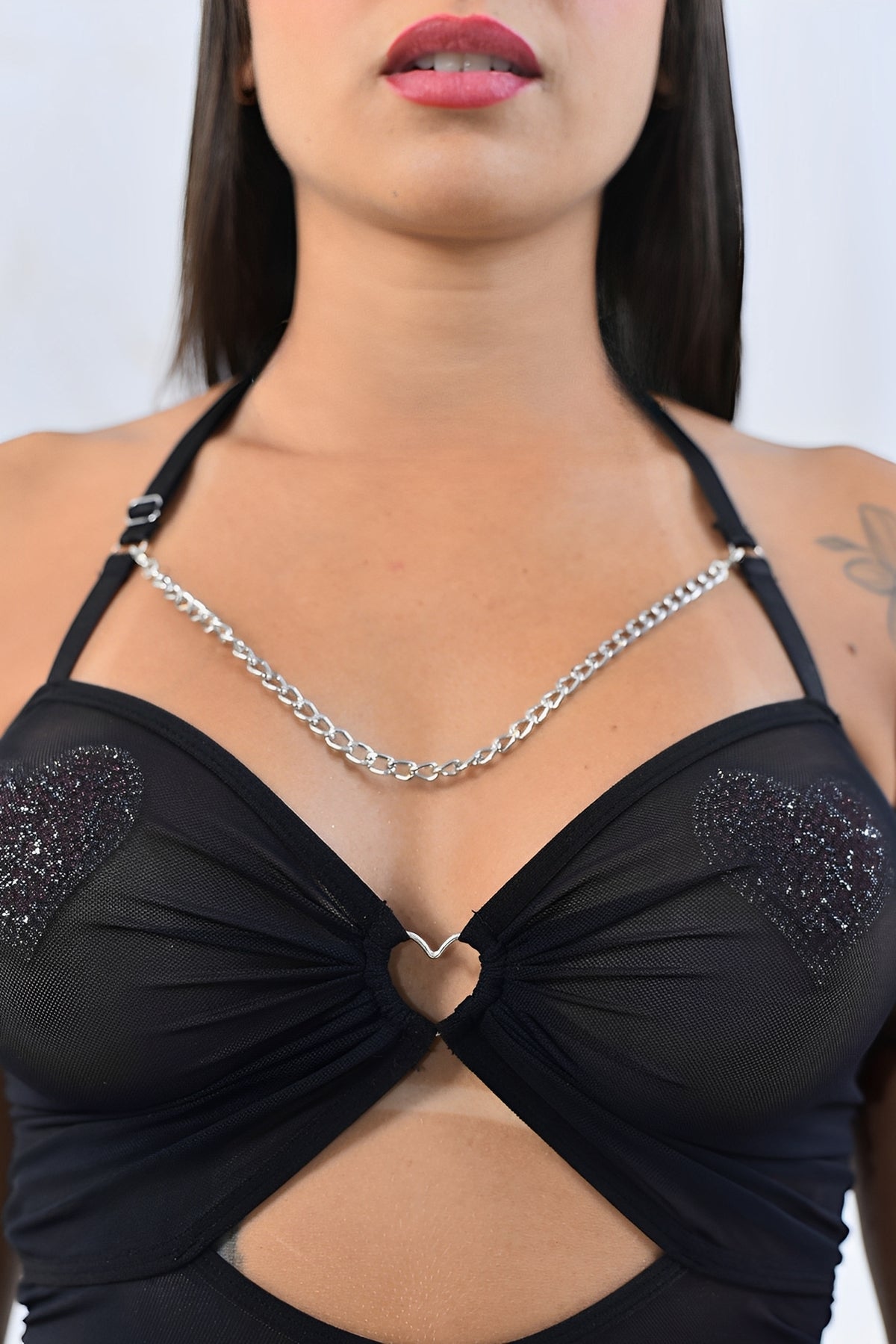 Camisola Preta em tule - Detalhe marcante, visual imponente P ao GG