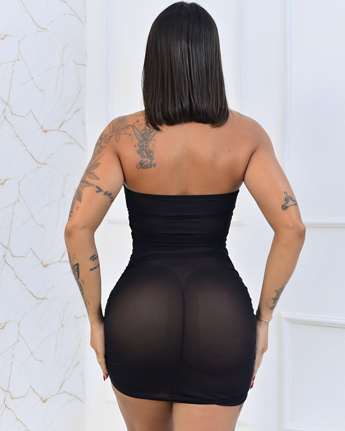 Camisola Preta em tule - Detalhe marcante, visual imponente P ao GG