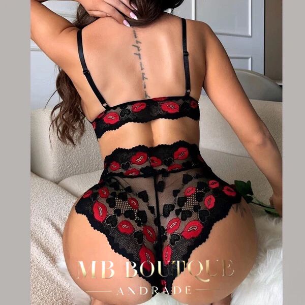 Body Preto com Renda e Strass Removível