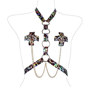 Tapa-Seios Animal Print com Harness e Correntes - Selvagem e Imparável