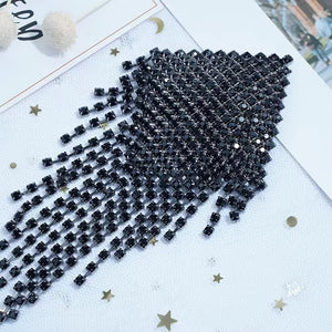 Tapa-Seios Gota de Cristal com Corpo de Strass - Luxo Máximo e Impacto Visual