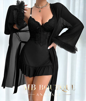 Camisola Preta com Renda e Hobby - Elegância atemporal com toque