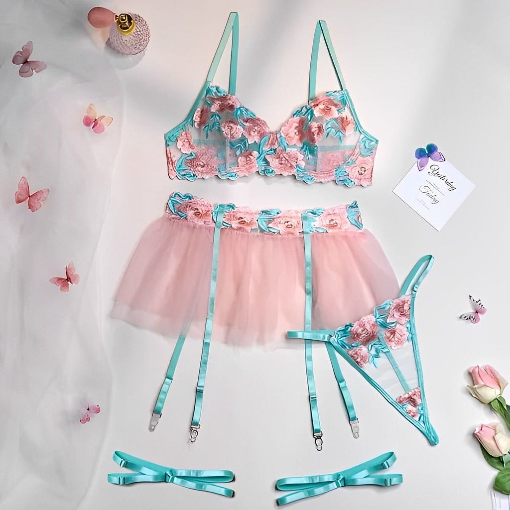 Lingerie bordado em flores com saia