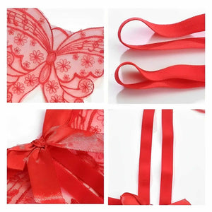 Calcinha com detalhes em laço e desenho em borboleta