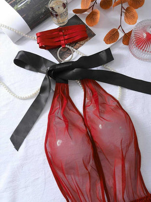 Body transparente com gargantilha 