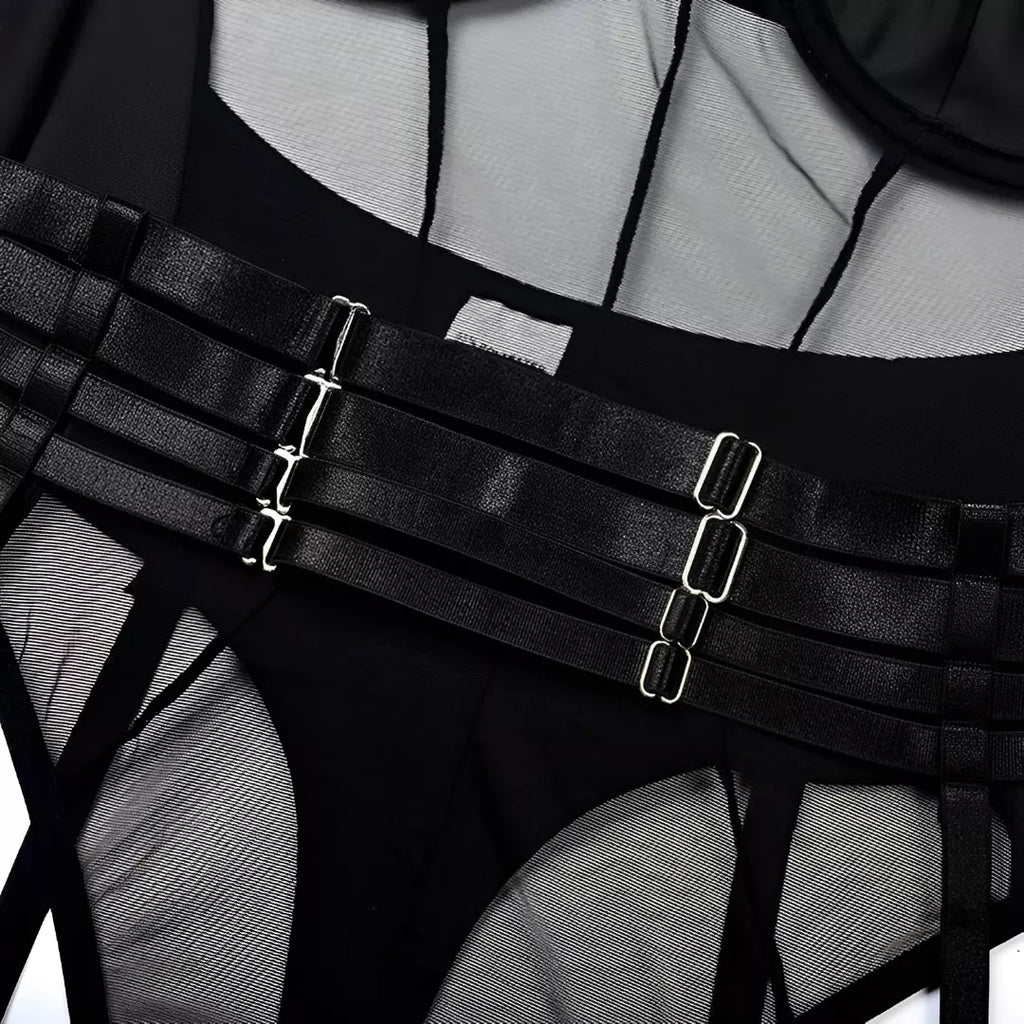 Body com detalhes em cinta liga