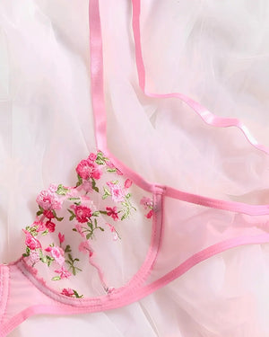 🌷Conjunto Bella Fiore – Transparente Bordado - Desperte sua versão mais elegante, floral e irresistível
