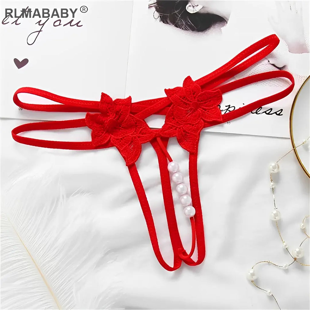 Calcinha com detalhe em pérolas