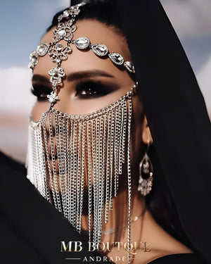 Máscara de Strass Luxuosa com Franjas Longas – Acessório Dourado ou Prateado para Festa, Baile e Fantasia Elegante