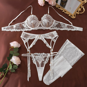 Conjunto de Lingerie Branca Rendado com Cinta-Liga, e meias Aro e Tule – Sensual Elegante Sem Bojo