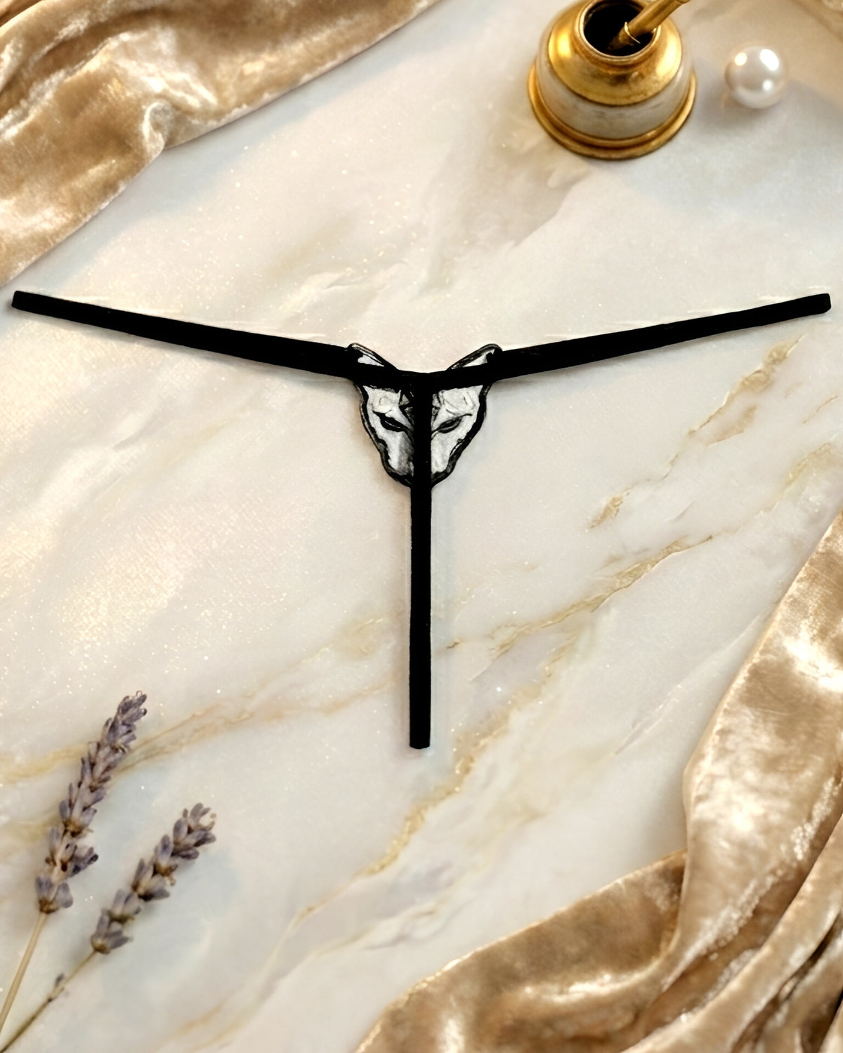 Calcinha Fio Dental Preta Gatinha Bordada - Lingerie Sensual Feminina Diferenciada P ao GG