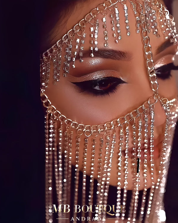 Máscara de Strass Luxo com Correntes Douradas ou Prateadas – Joia Facial Exclusiva para Festa, Show, Balada e Ensaios Sensuais