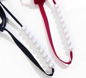 Calcinha Fio Dental com Pérolas e Laço Vermelho em Cetim - Lingerie Sensual Feminina Luxuosa e Exclusiva
