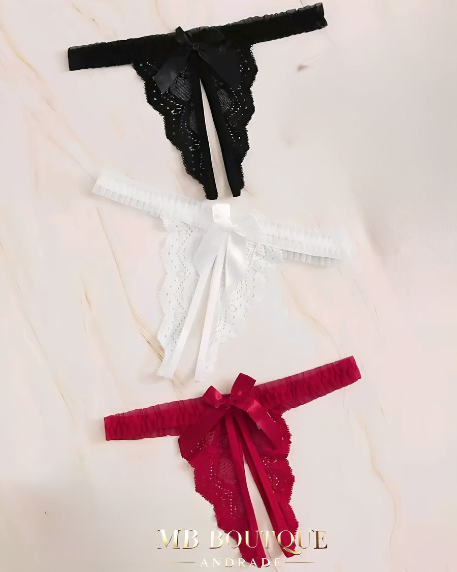 Kit com 3 Calcinhas Fio Dental em Renda com Laço – Preto, Branco e Vermelho | Lingerie Sensual e Exclusiva
