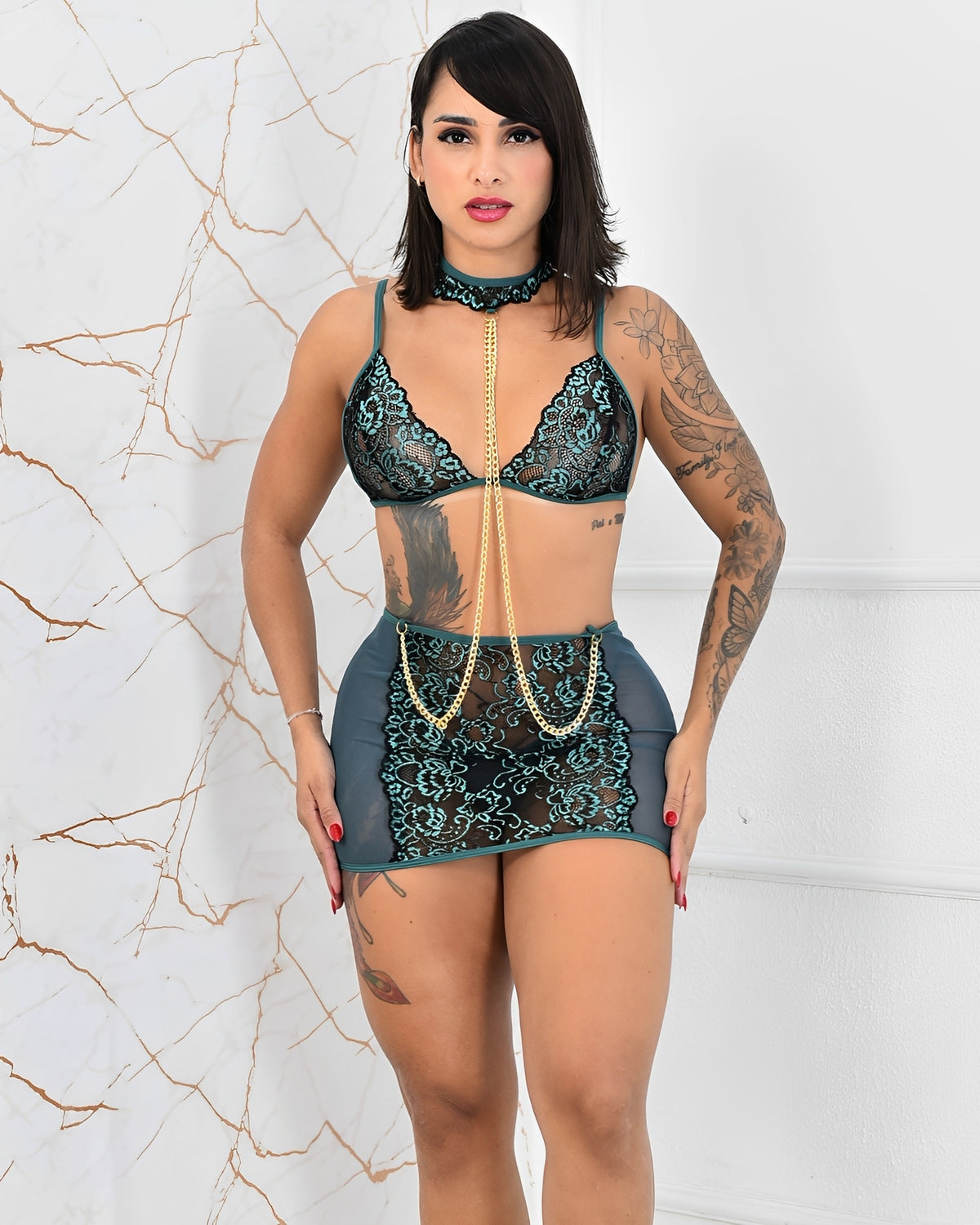 Conjunto Sensual de Renda com Correntes – Luxo e Sofisticação na Medida Certa
