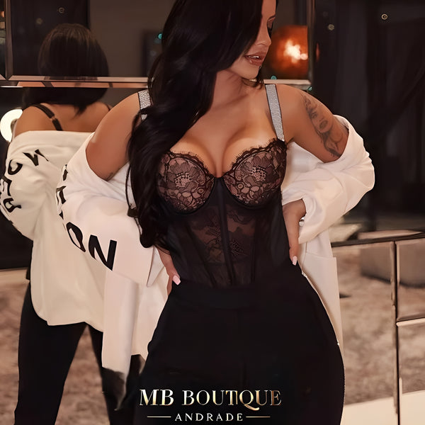 Body Rendado Preto com Transparência e Alças de Brilho – Lingerie Feminina Sofisticada