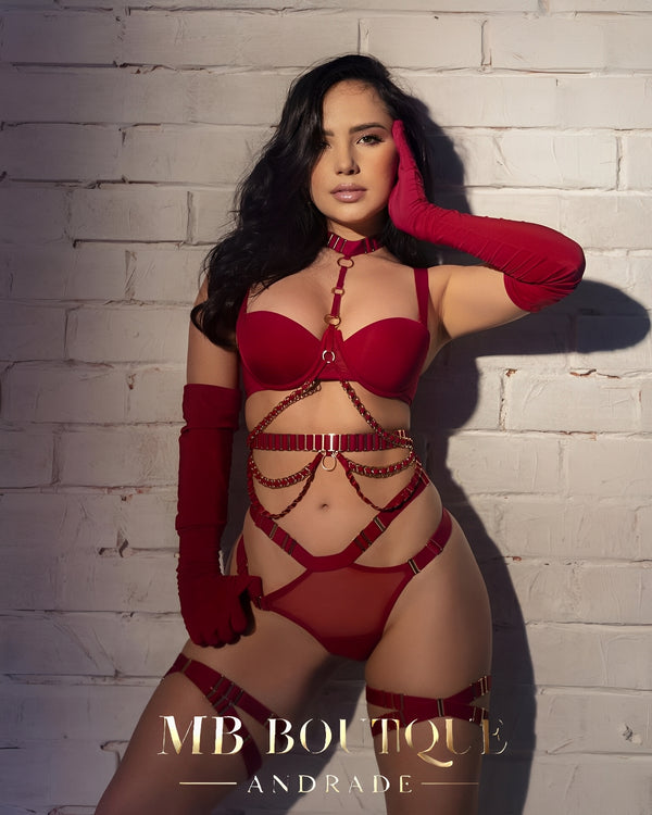 Lingerie Vermelha com Cintas Estruturadas – Impacto visual e presença marcante