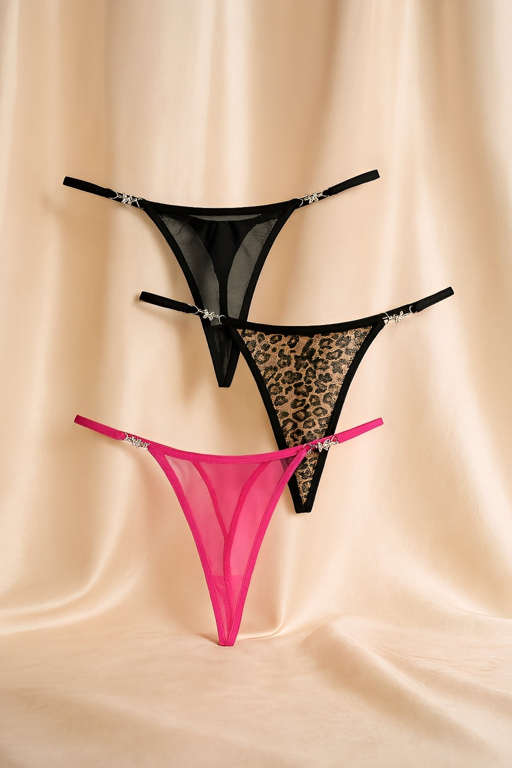 Kit com 3 Calcinhas Fio Dental em Tule e Animal Print com Detalhe Borboleta – Lingerie Sensual e Exclusiva - P ao GG