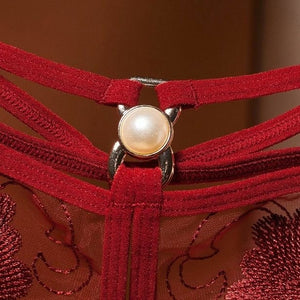 Calcinha Fio Dental Sexy - abertura inferior, Transparente com Bordado Floral e Pérola Central – Lingerie de Luxo Sensual Feminina - Presente sensual